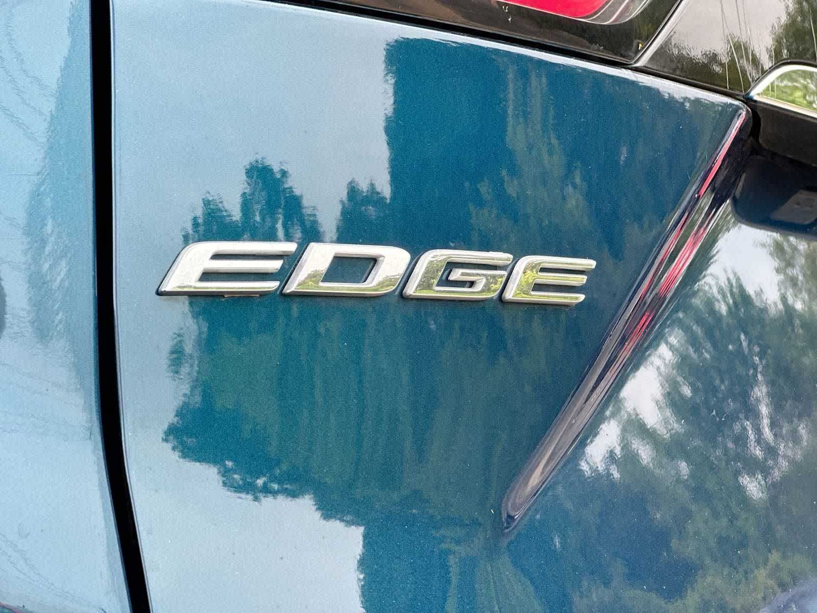 Thumbnail: 2020 Ford Edge - 15