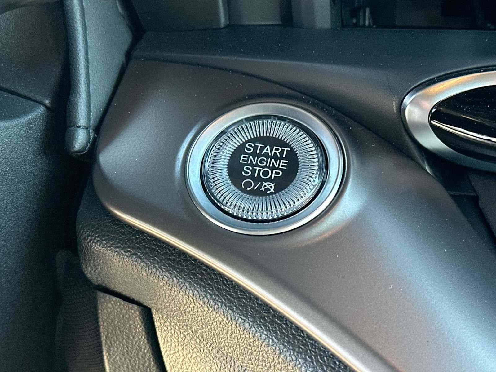 Thumbnail: 2025 Fiat 500e - 28