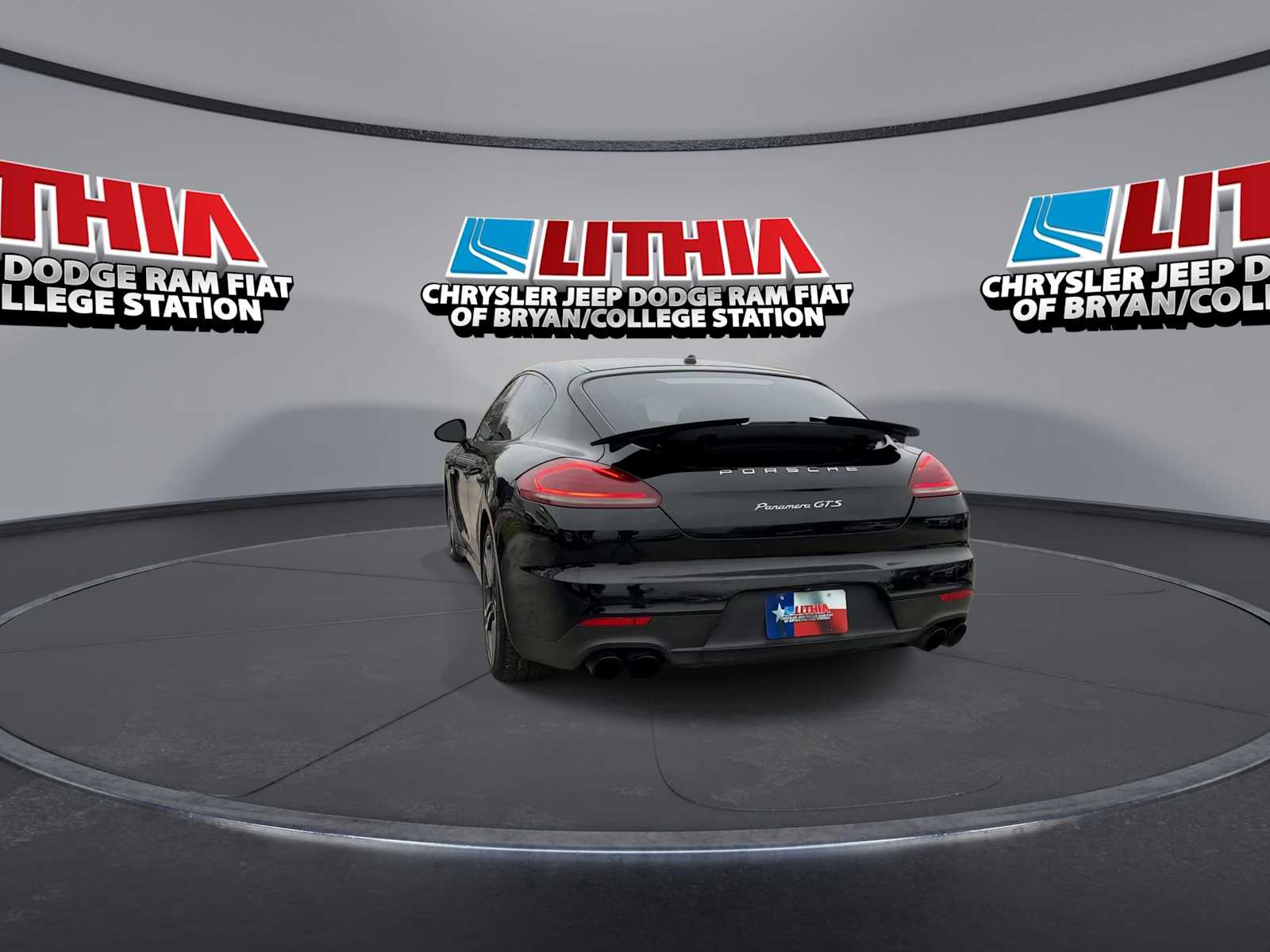 Thumbnail: 2015 Porsche Panamera - 6