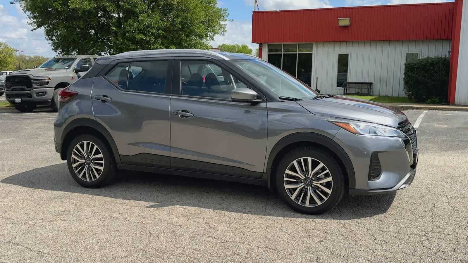 Thumbnail: 2024 Nissan Kicks - 9