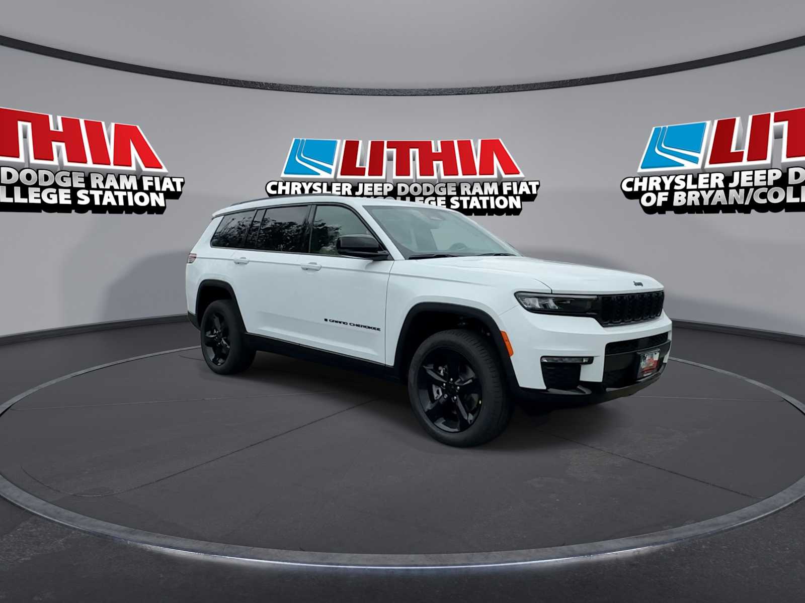 Thumbnail: 2025 Jeep Grand Cherokee - 2