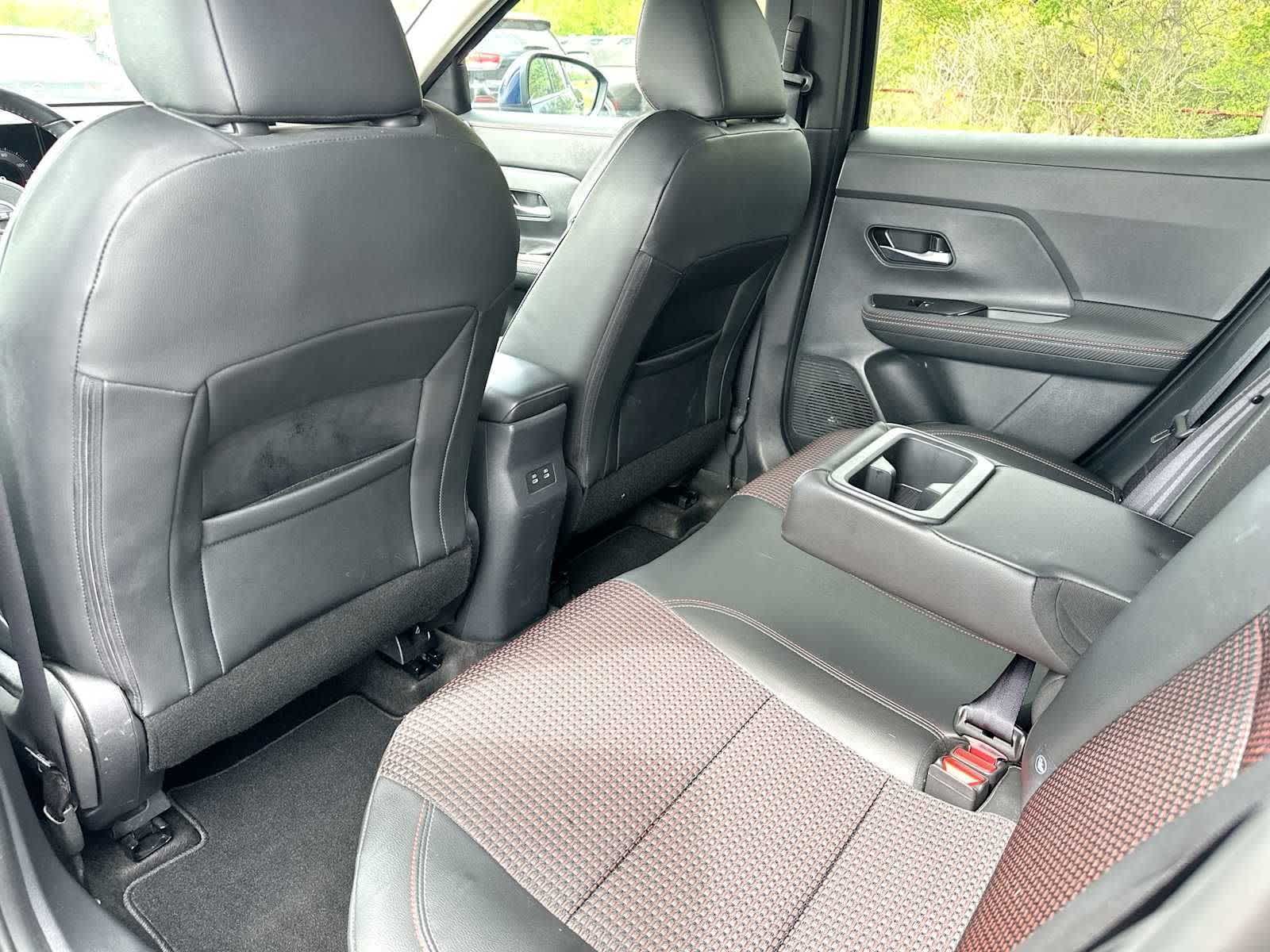 Thumbnail: 2025 Nissan Kicks - 24