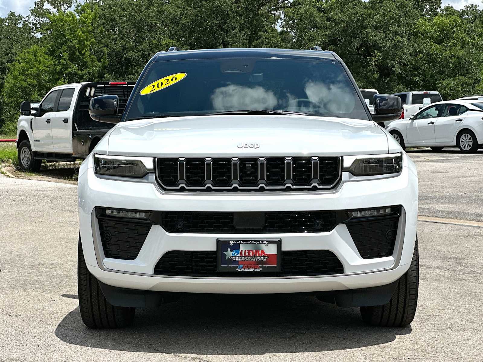 Thumbnail: 2026 Jeep Grand Cherokee - 10