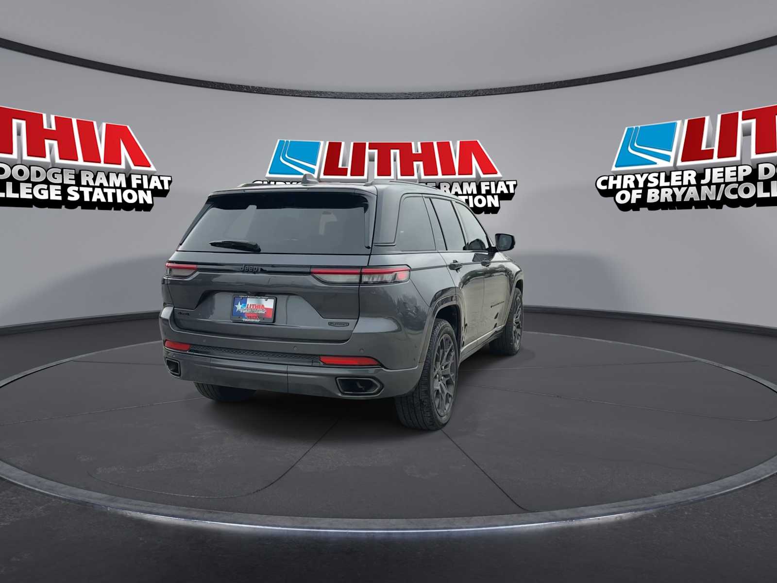 Thumbnail: 2024 Jeep Grand Cherokee - 7