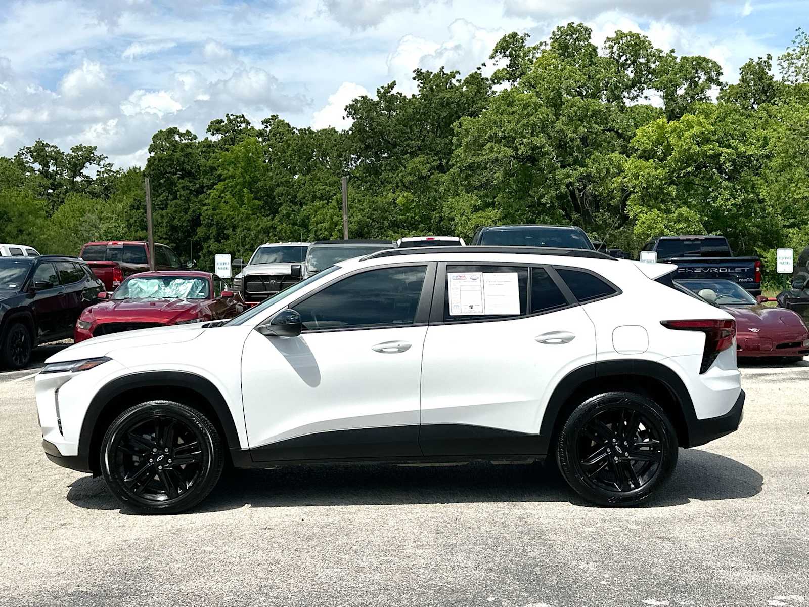 Thumbnail: 2025 Chevrolet Trax - 12