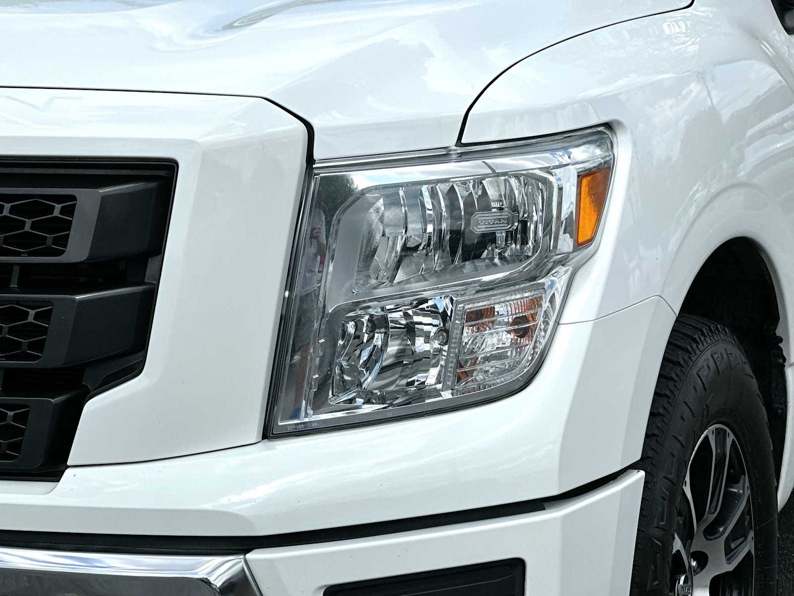 Thumbnail: 2022 Nissan Titan - 16