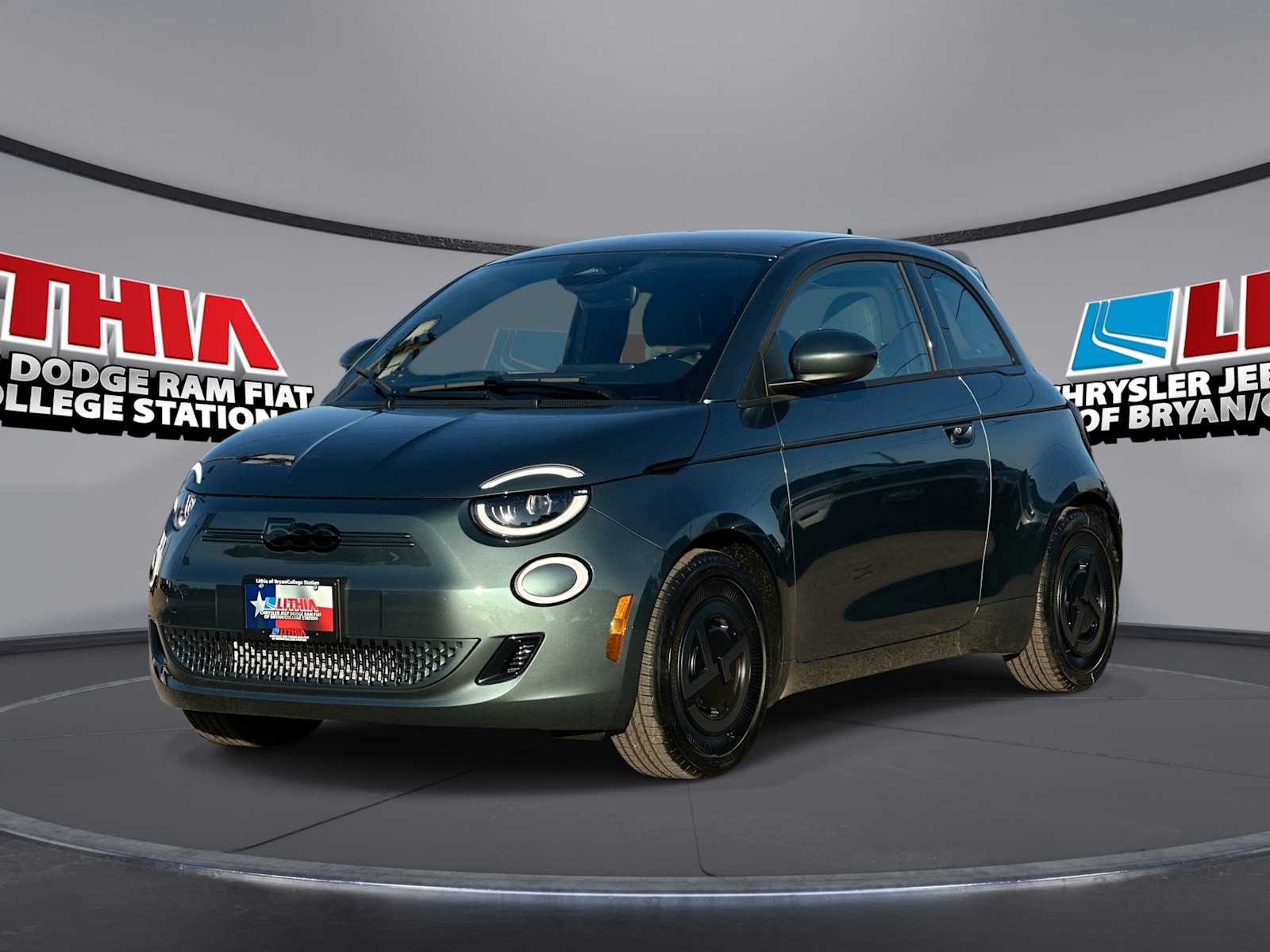 2025 FIAT 500e Base's photo