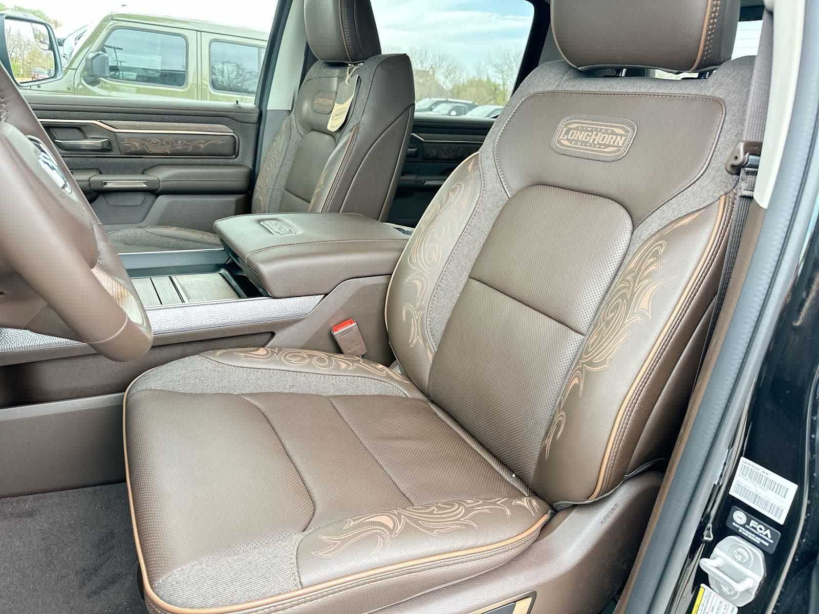 Thumbnail: 2026 RAM 1500 - 17