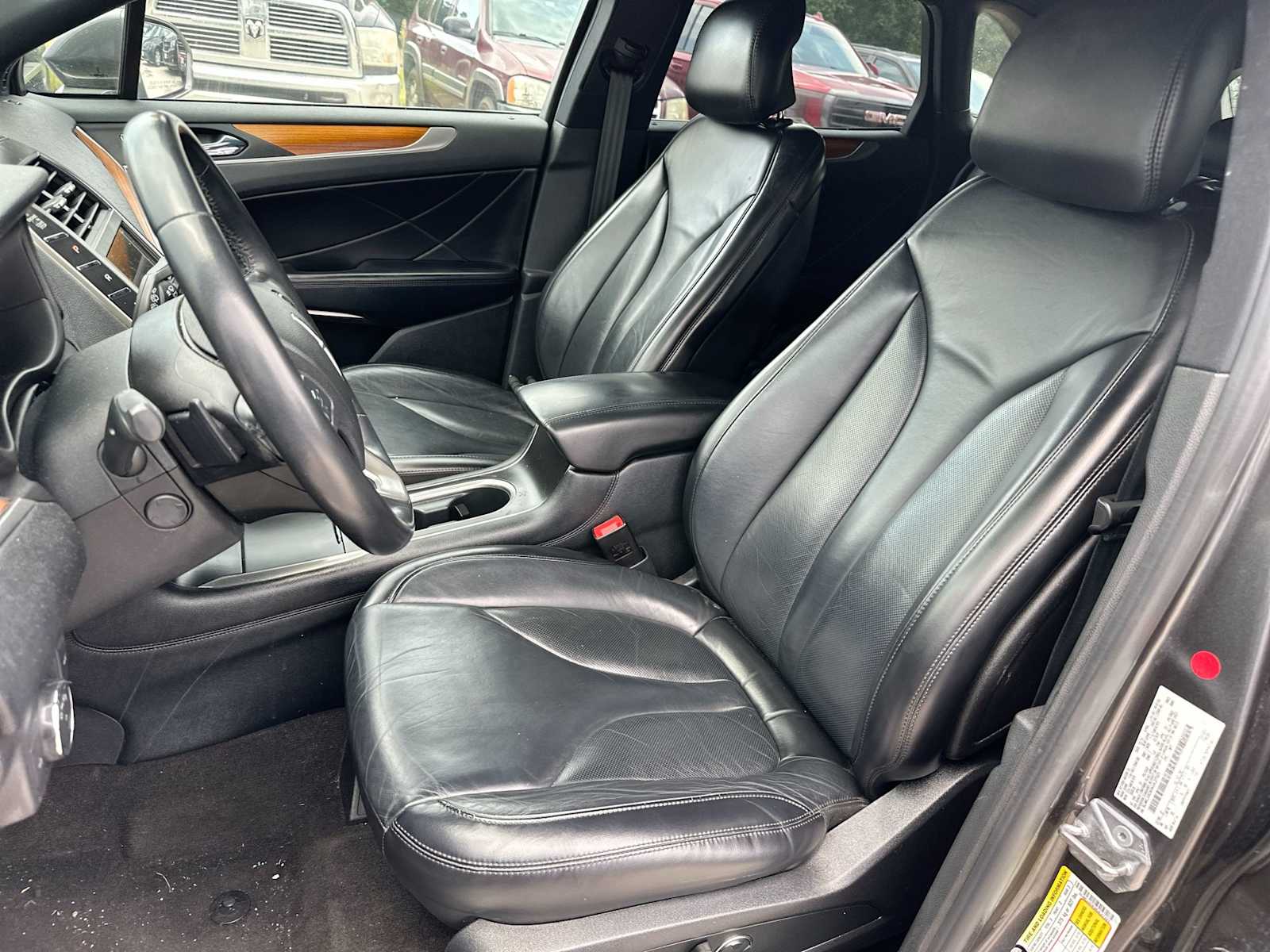 Thumbnail: 2019 Lincoln MKC - 17