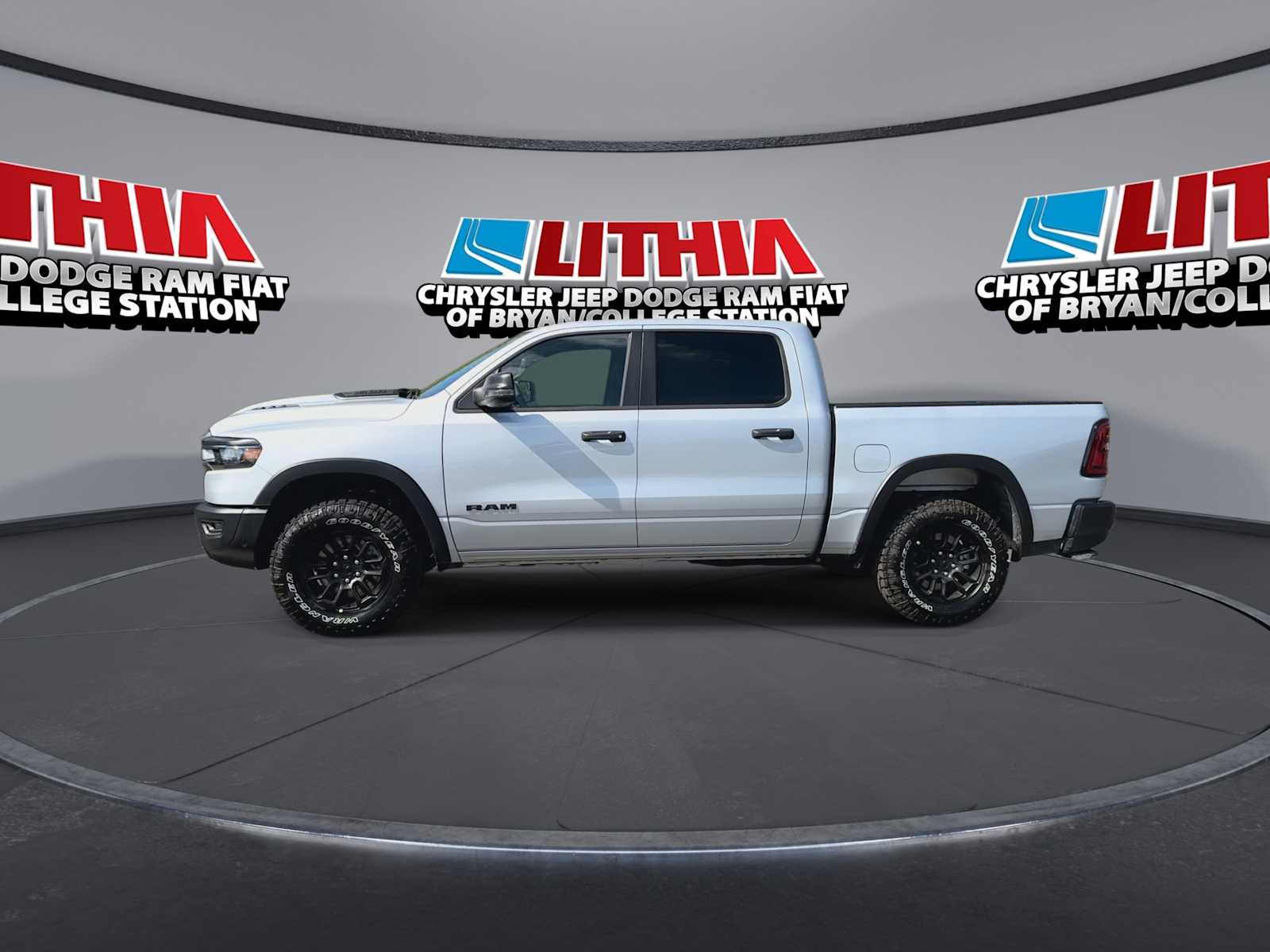 Thumbnail: 2026 RAM 1500 - 4