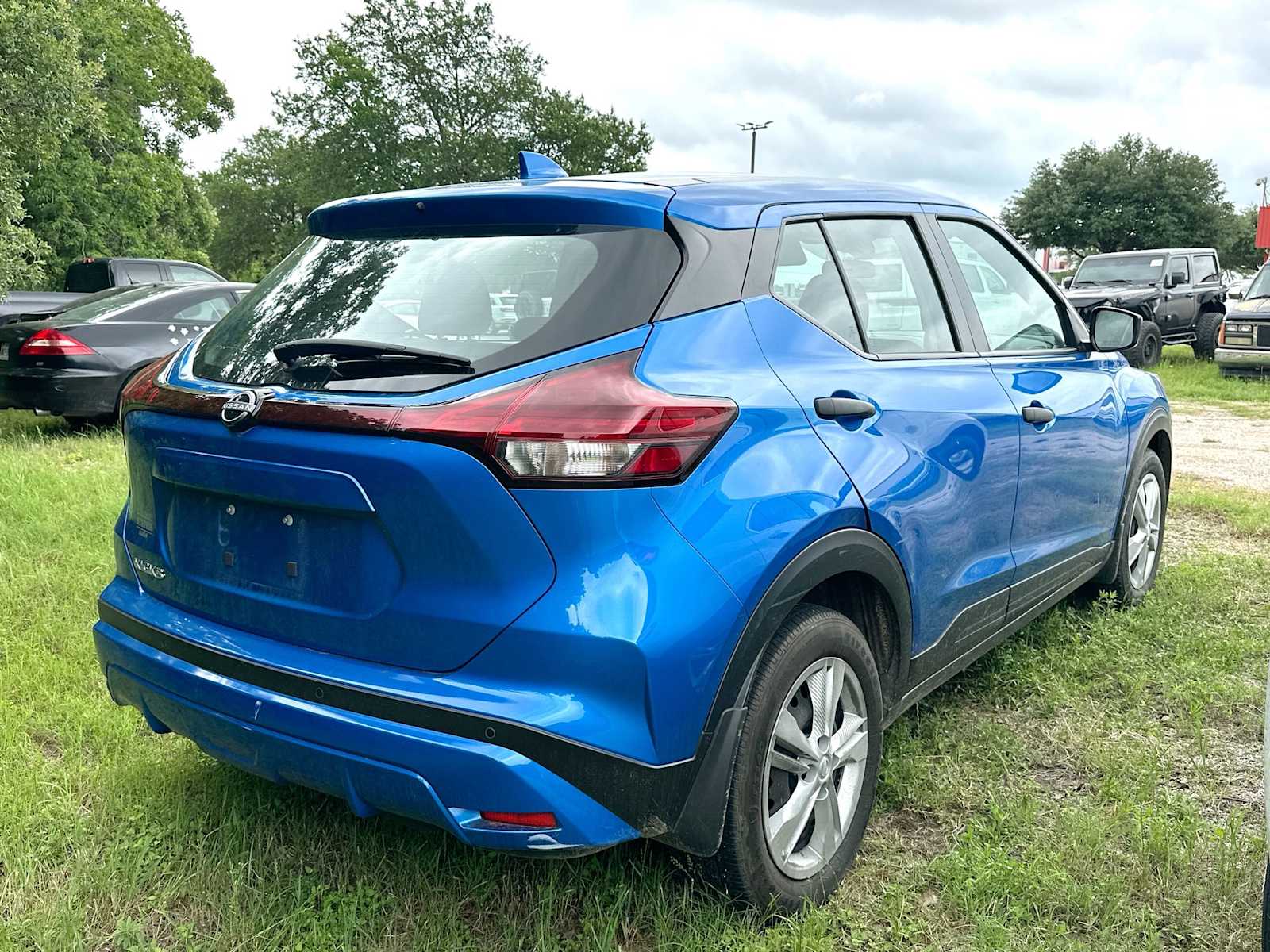 Thumbnail: 2024 Nissan Kicks - 3
