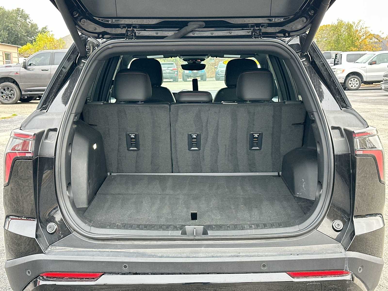 Thumbnail: 2025 Chevrolet Equinox - 28