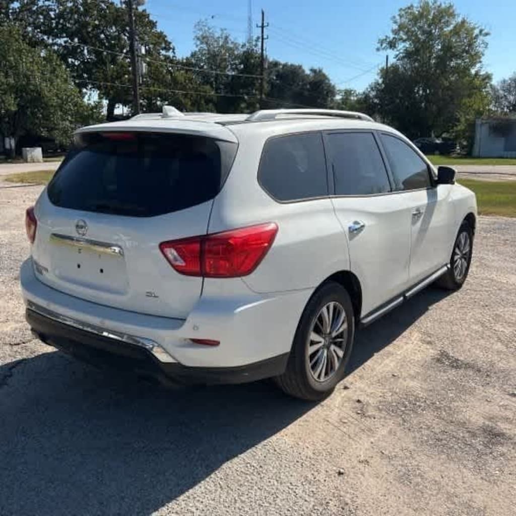 Used 2019 Nissan Pathfinder SL SUV