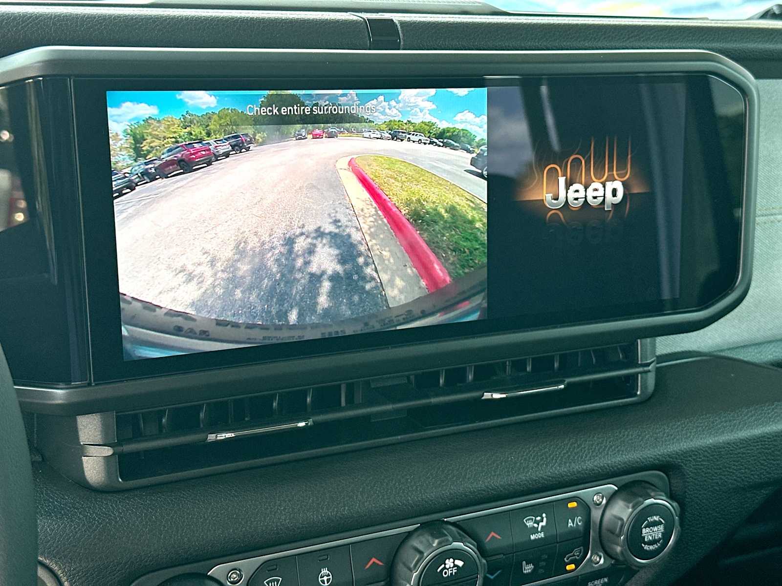 Thumbnail: 2026 Jeep Wrangler - 20