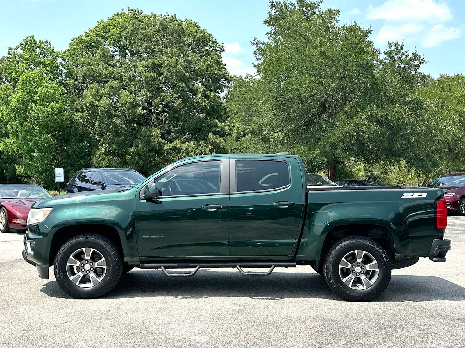 Thumbnail: 2016 Chevrolet Colorado - 12