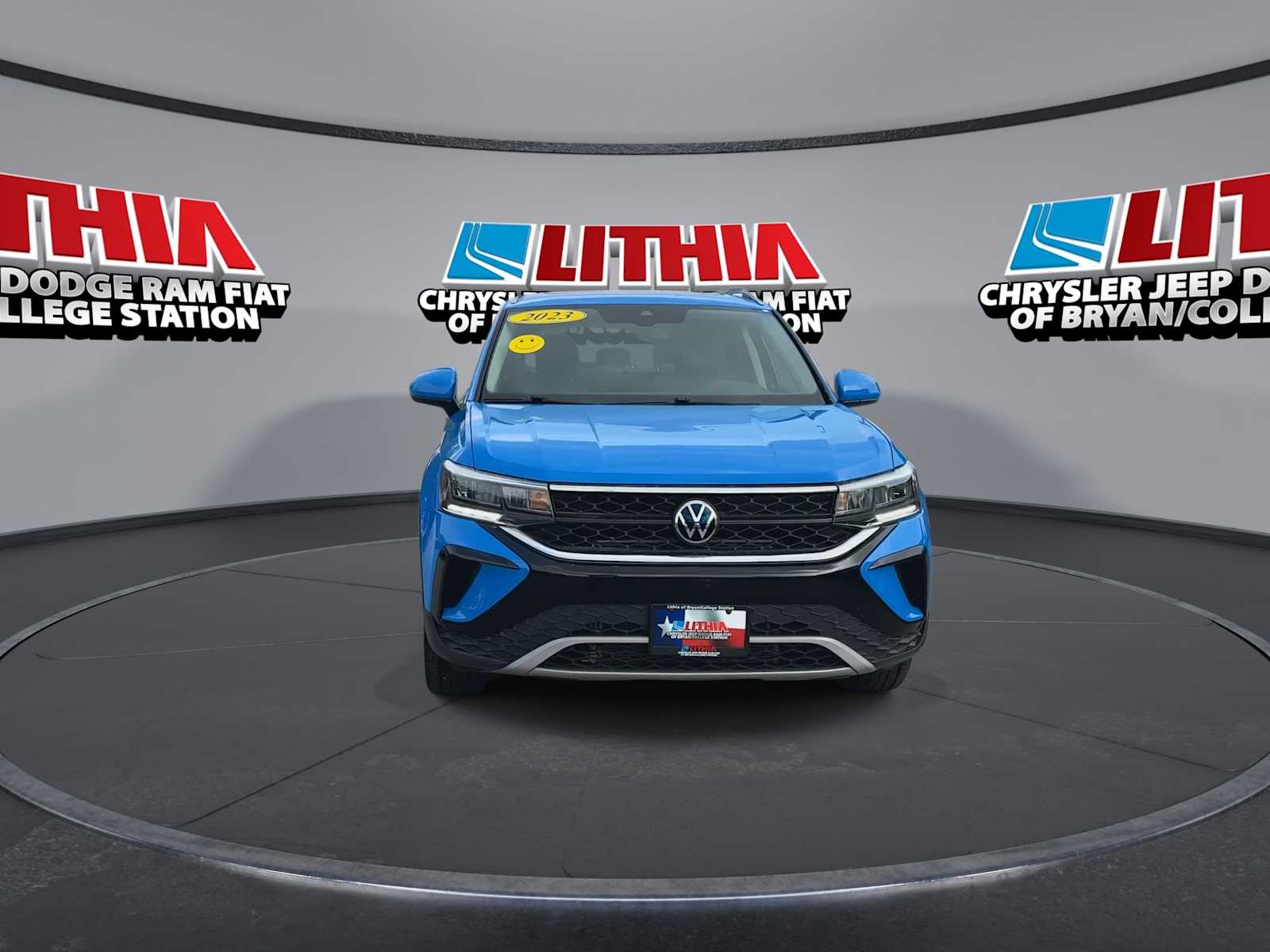 Thumbnail: 2023 Volkswagen Taos - 3