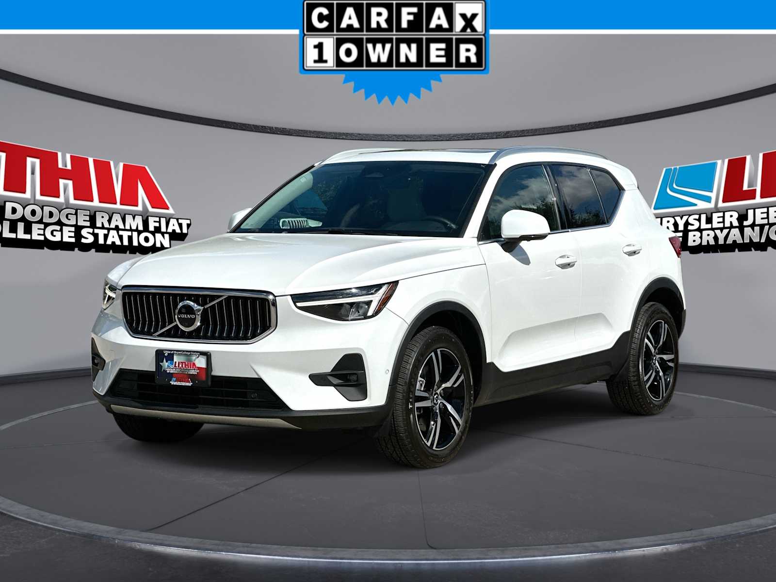 2023 Volvo XC40