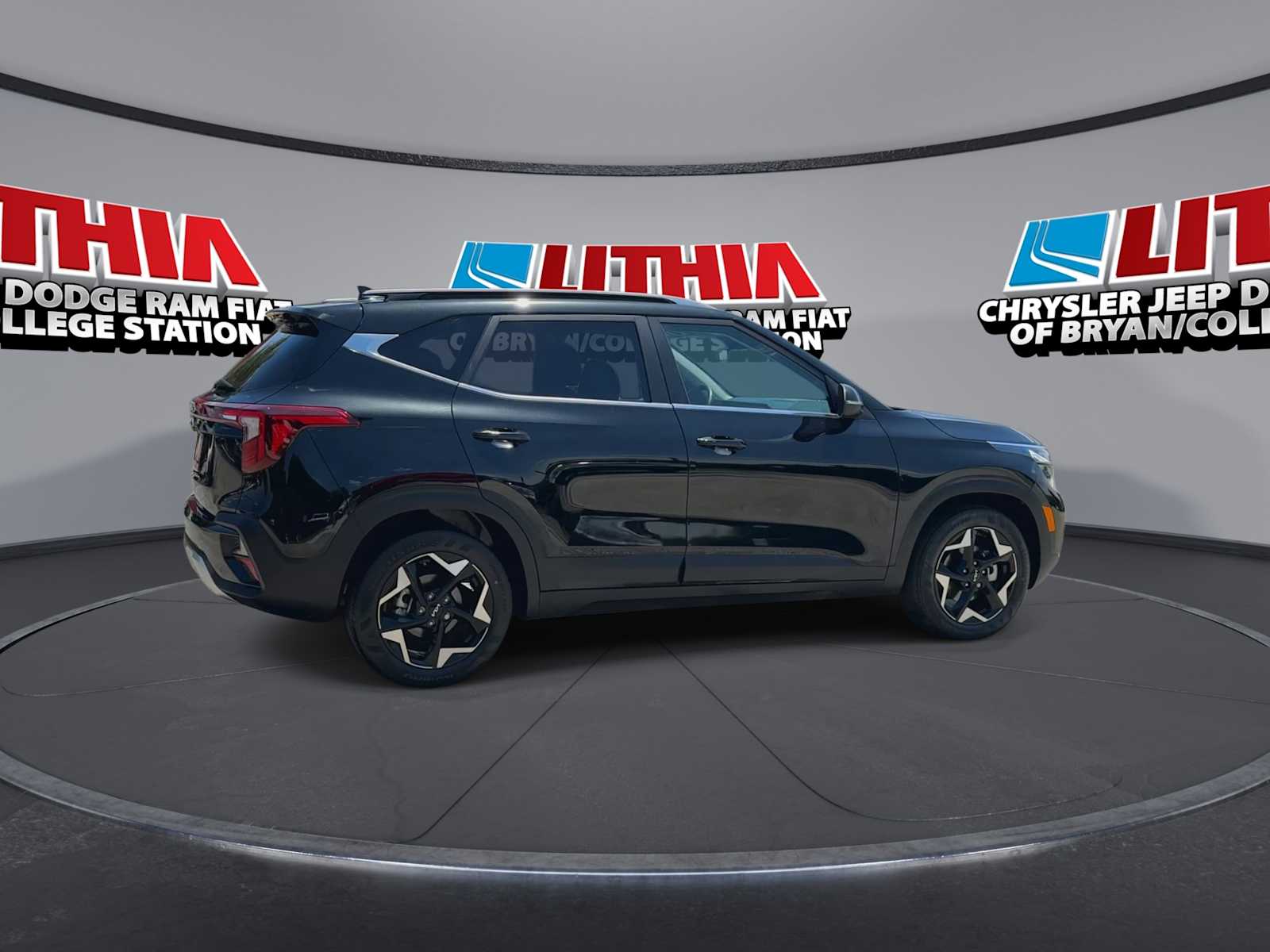Thumbnail: 2024 Kia Seltos - 8