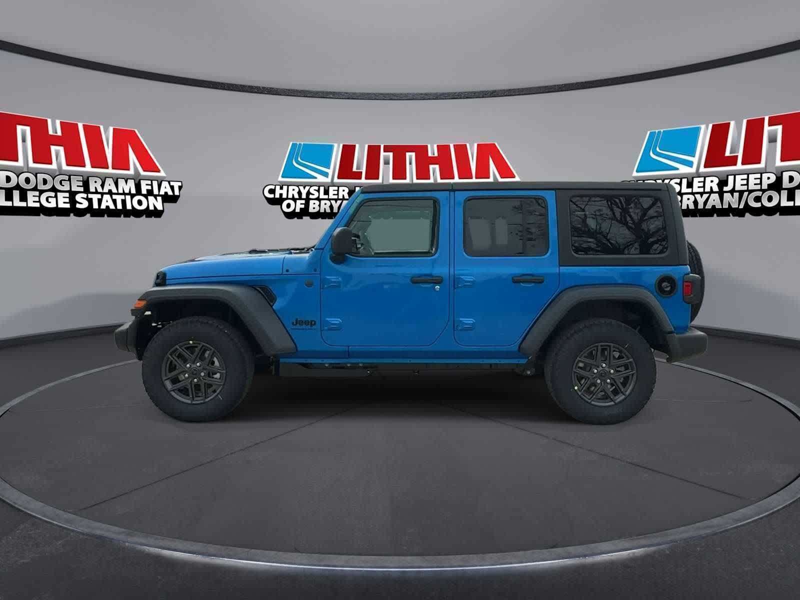 Thumbnail: 2026 Jeep Wrangler - 5