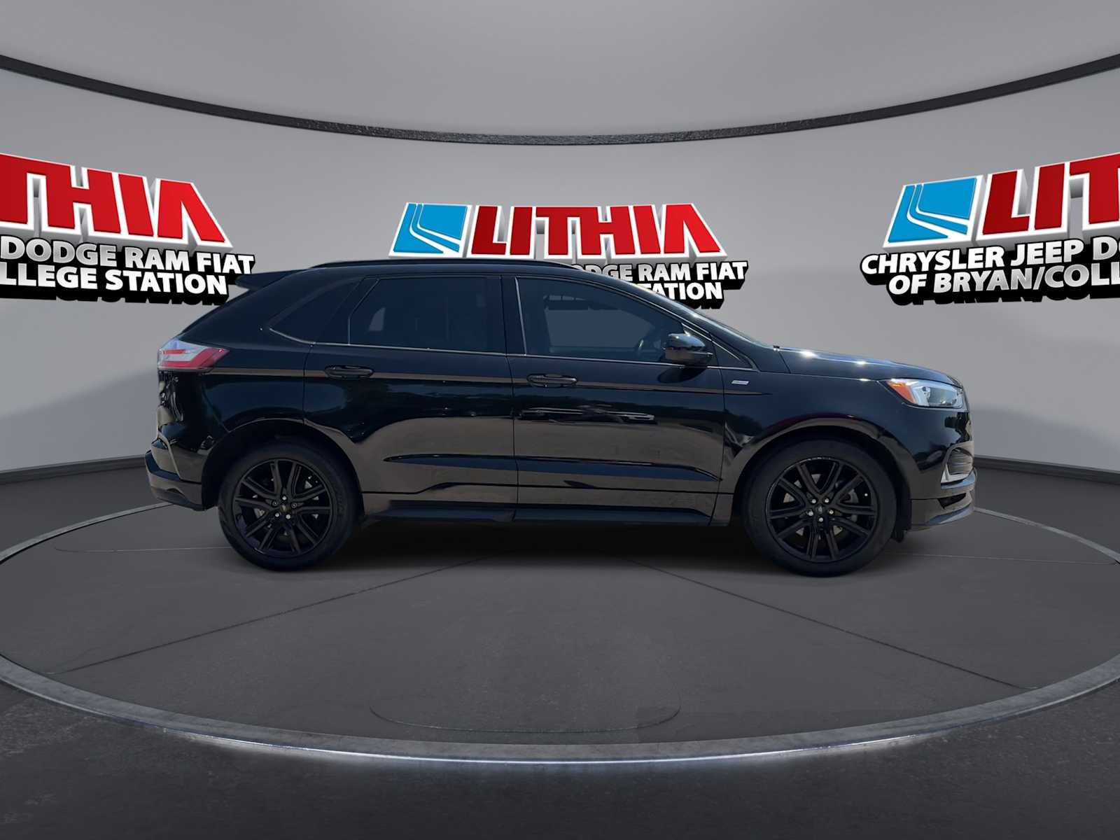 Thumbnail: 2022 Ford Edge - 9