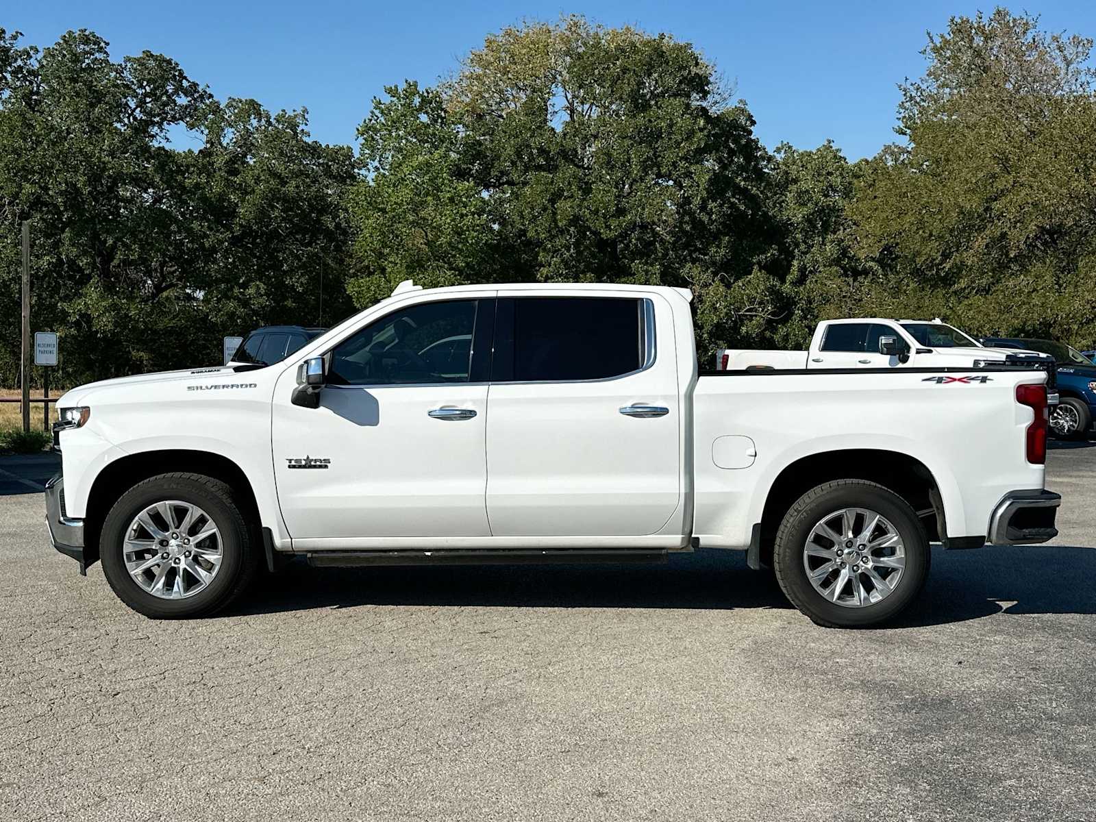 Thumbnail: 2021 Chevrolet Silverado 1500 - 12
