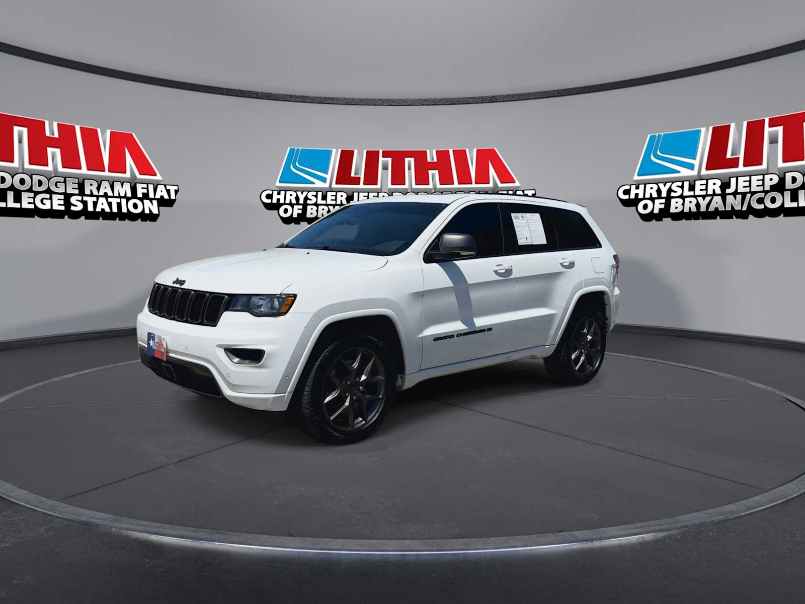 Thumbnail: 2021 Jeep Grand Cherokee - 4