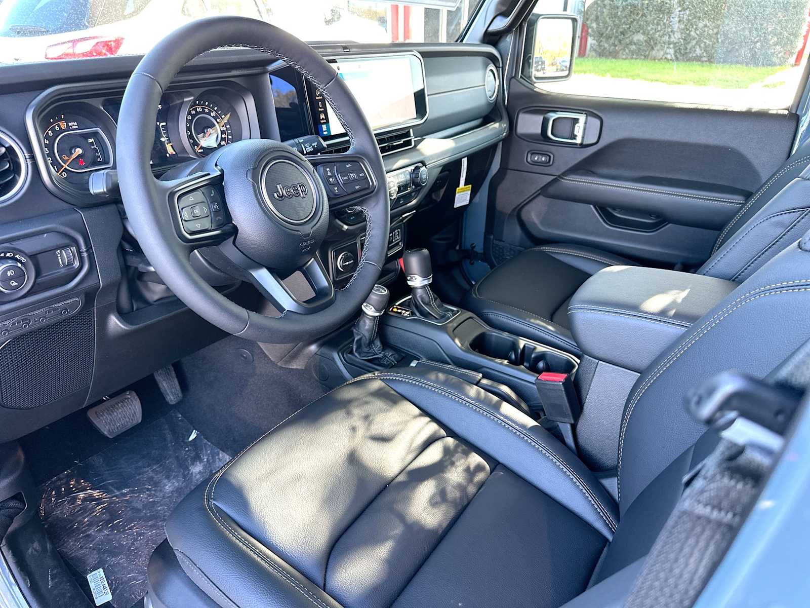 Thumbnail: 2026 Jeep Gladiator - 18