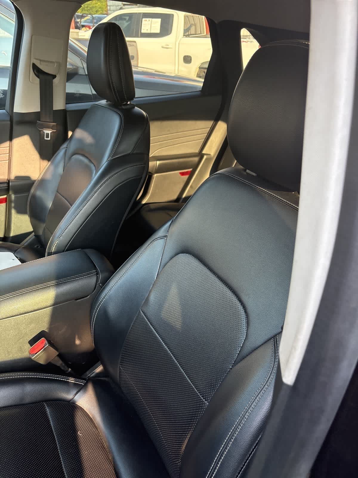 Thumbnail: 2021 Ford Escape - 6