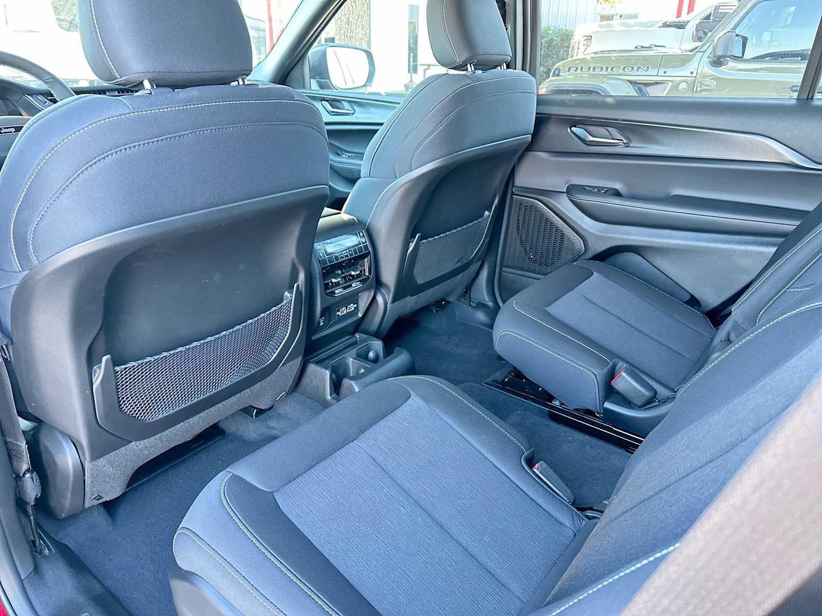 Thumbnail: 2025 Jeep Grand Cherokee L - 24