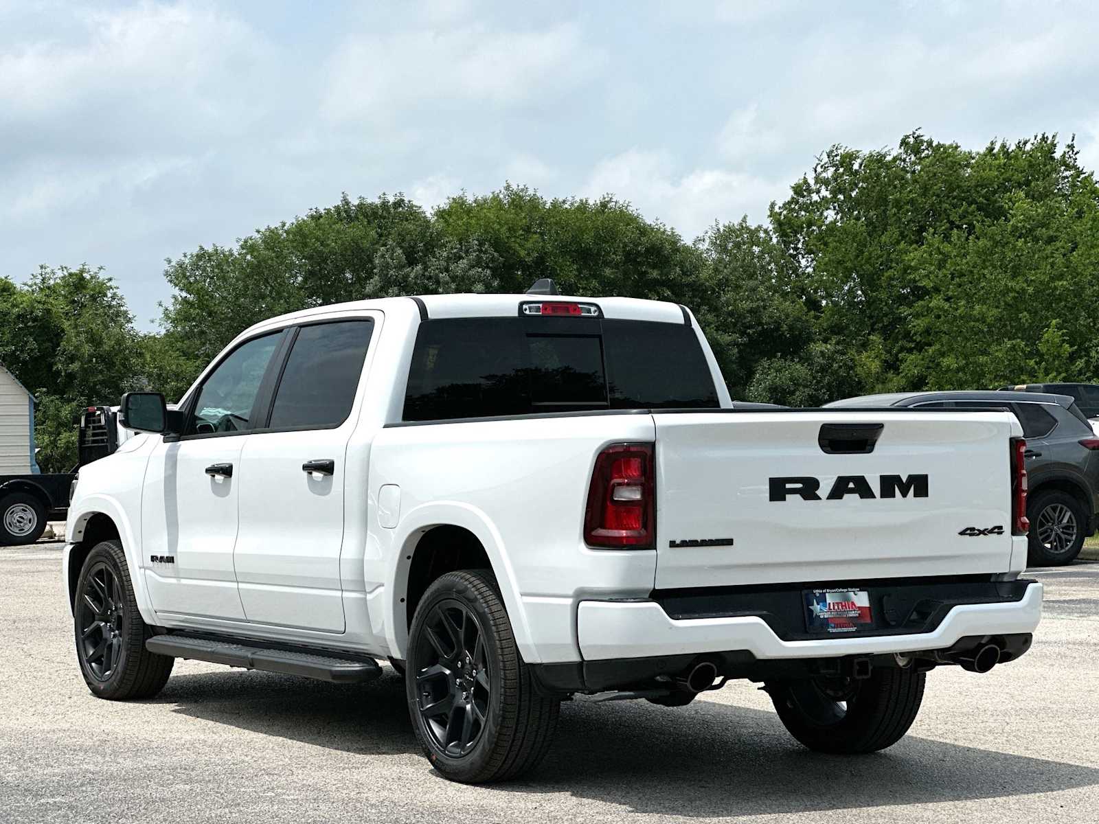 Thumbnail: 2026 RAM 1500 - 13