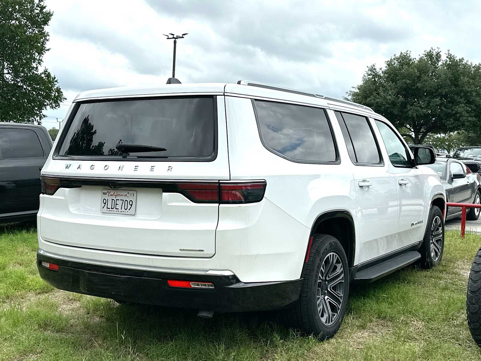 Thumbnail: 2024 Jeep Wagoneer - 4