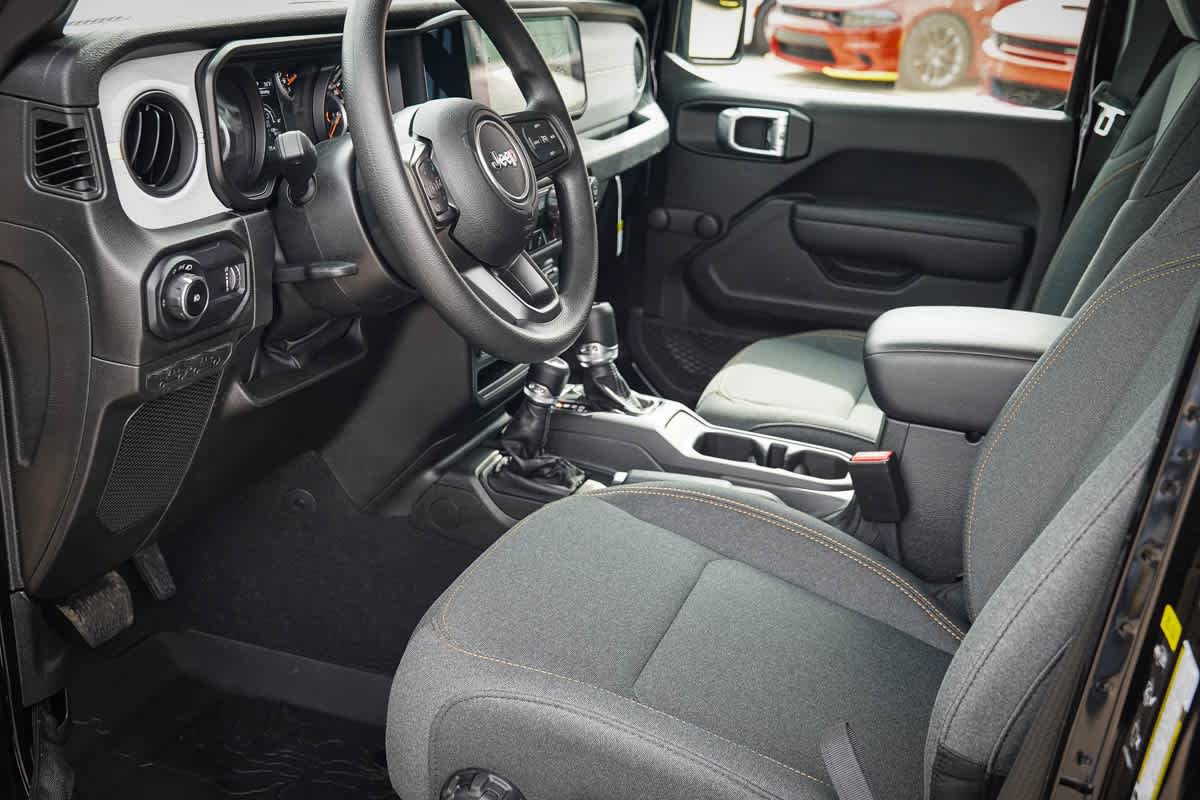 Thumbnail: 2024 Jeep Wrangler - 14