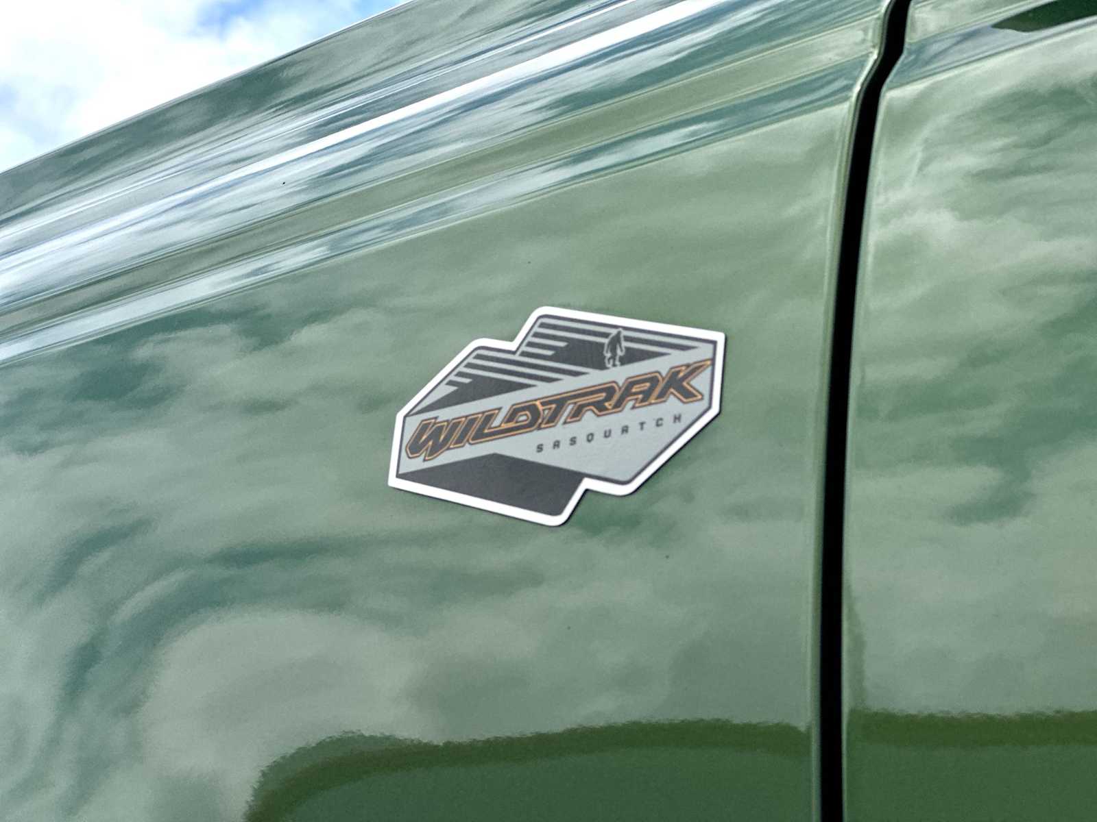 Thumbnail: 2022 Ford Bronco - 15