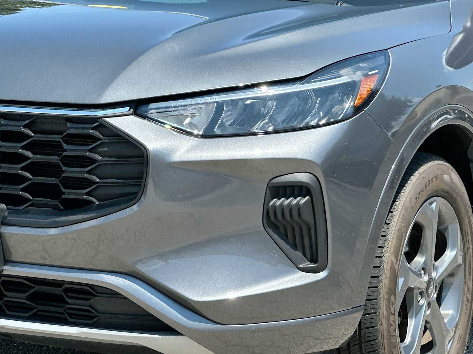 Thumbnail: 2023 Ford Escape - 16