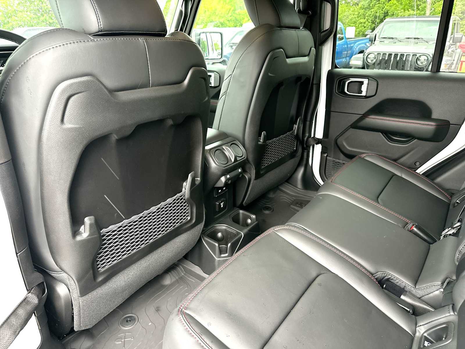 Thumbnail: 2026 Jeep Gladiator - 24