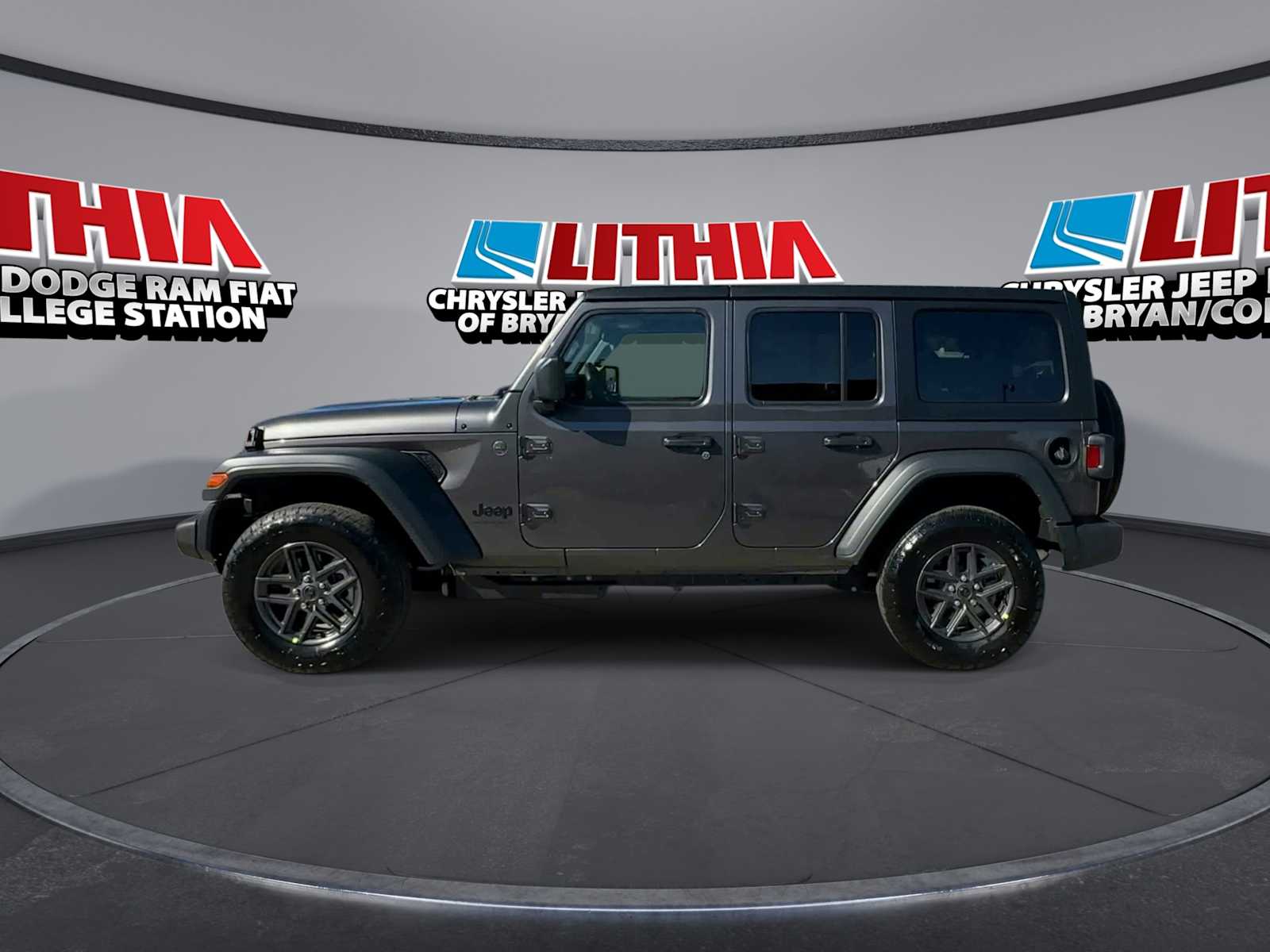 Thumbnail: 2026 Jeep Wrangler - 5
