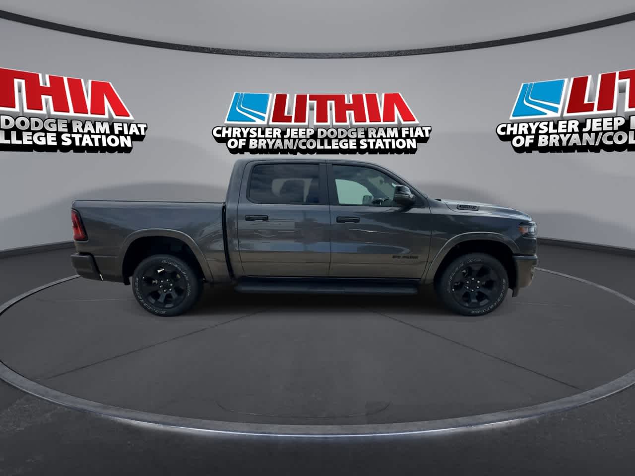 Thumbnail: 2026 RAM 1500 - 9