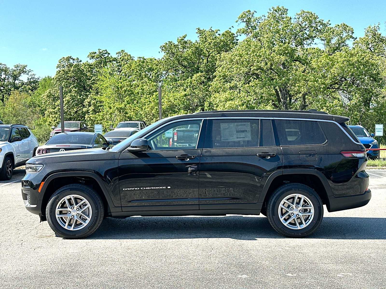 Thumbnail: 2026 Jeep Grand Cherokee - 12