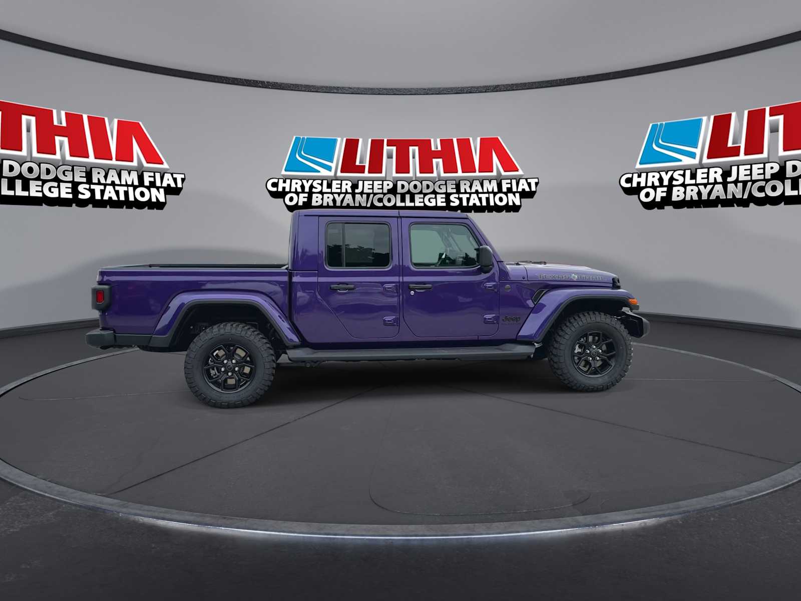 Thumbnail: 2026 Jeep Gladiator - 9