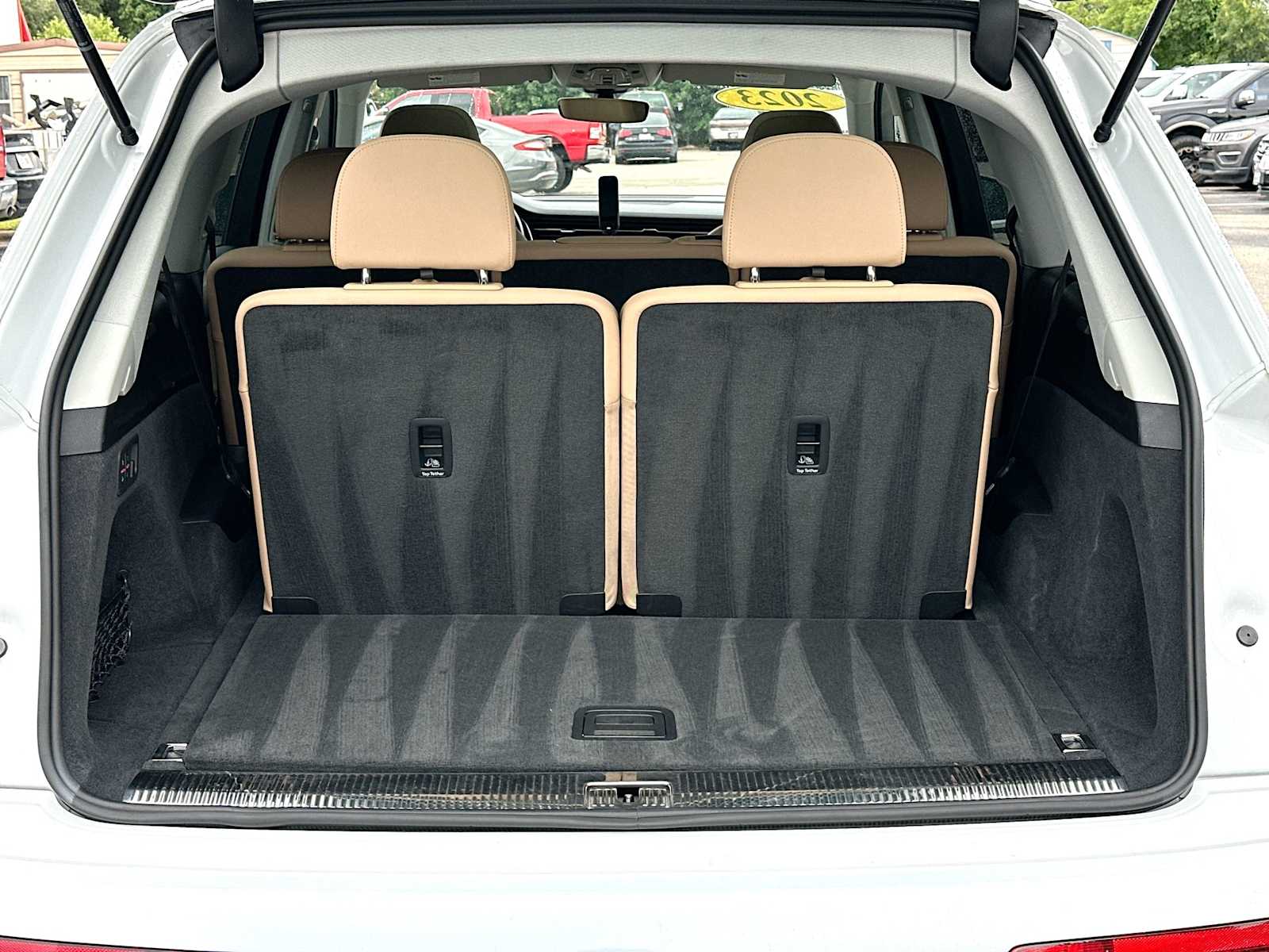 Thumbnail: 2023 Audi Q7 - 28