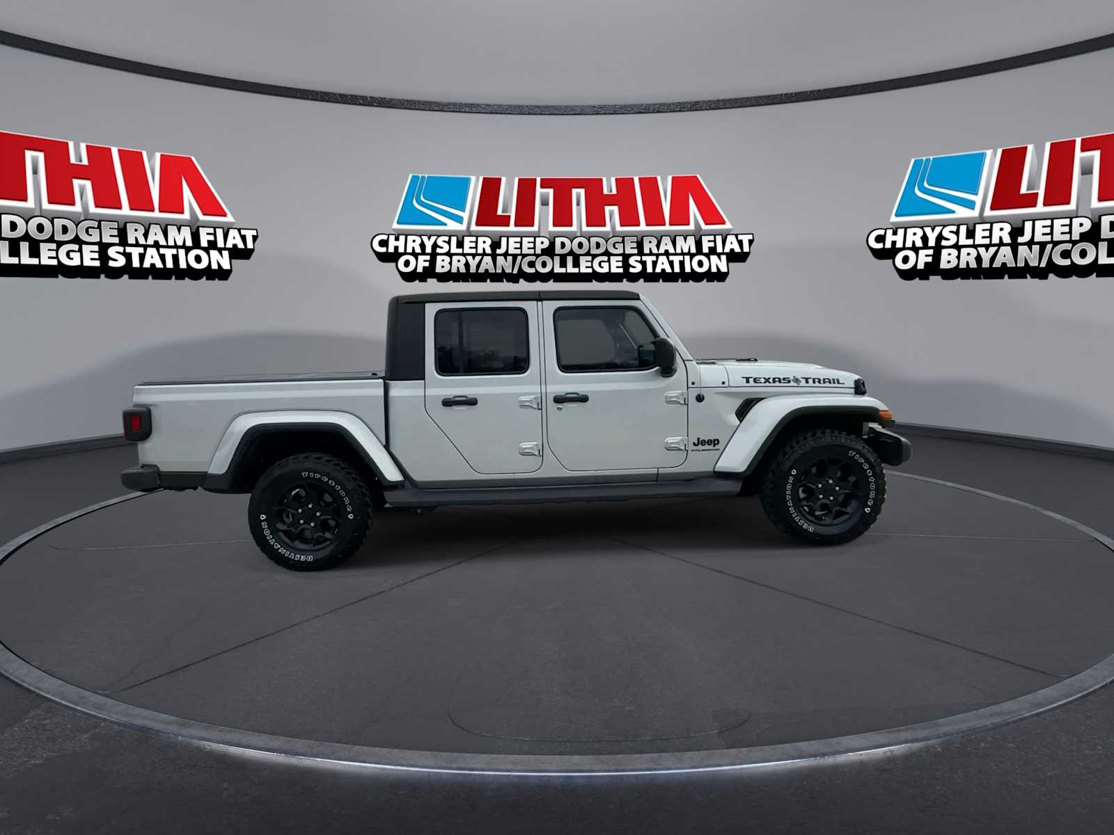 Thumbnail: 2023 Jeep Gladiator - 9