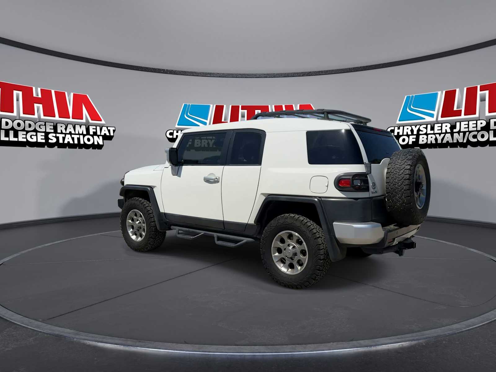 2013 Toyota FJ Cruiser Base 6