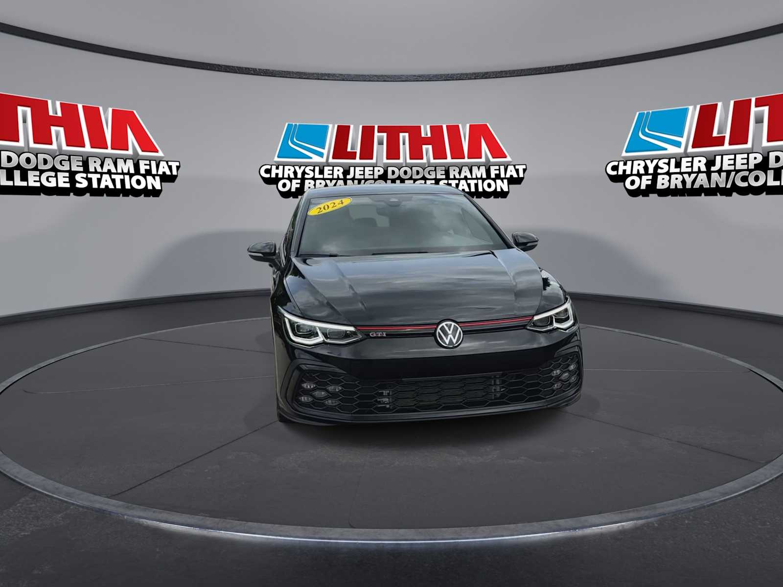 Thumbnail: 2024 Volkswagen Golf - 3