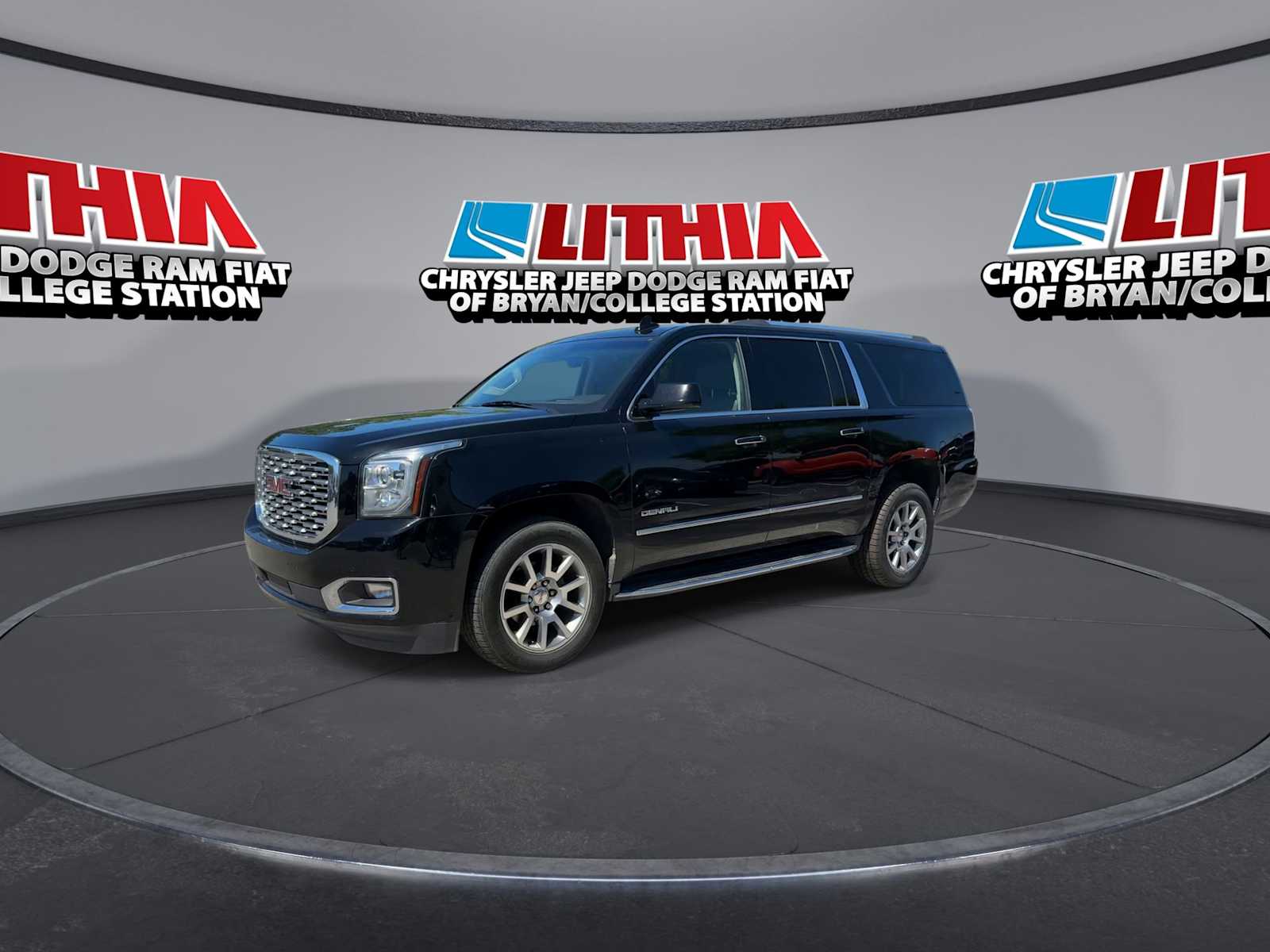 2018 GMC Yukon XL Denali 4