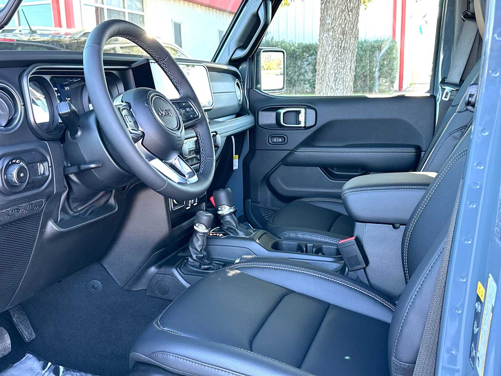 Thumbnail: 2026 Jeep Wrangler - 18