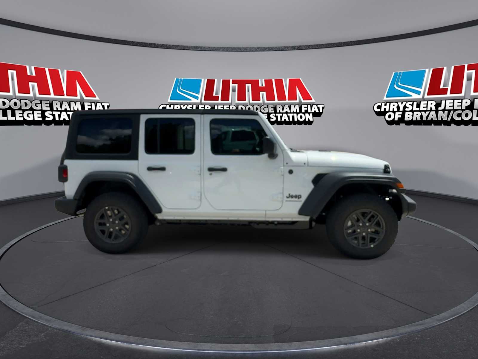 Thumbnail: 2026 Jeep Wrangler - 9