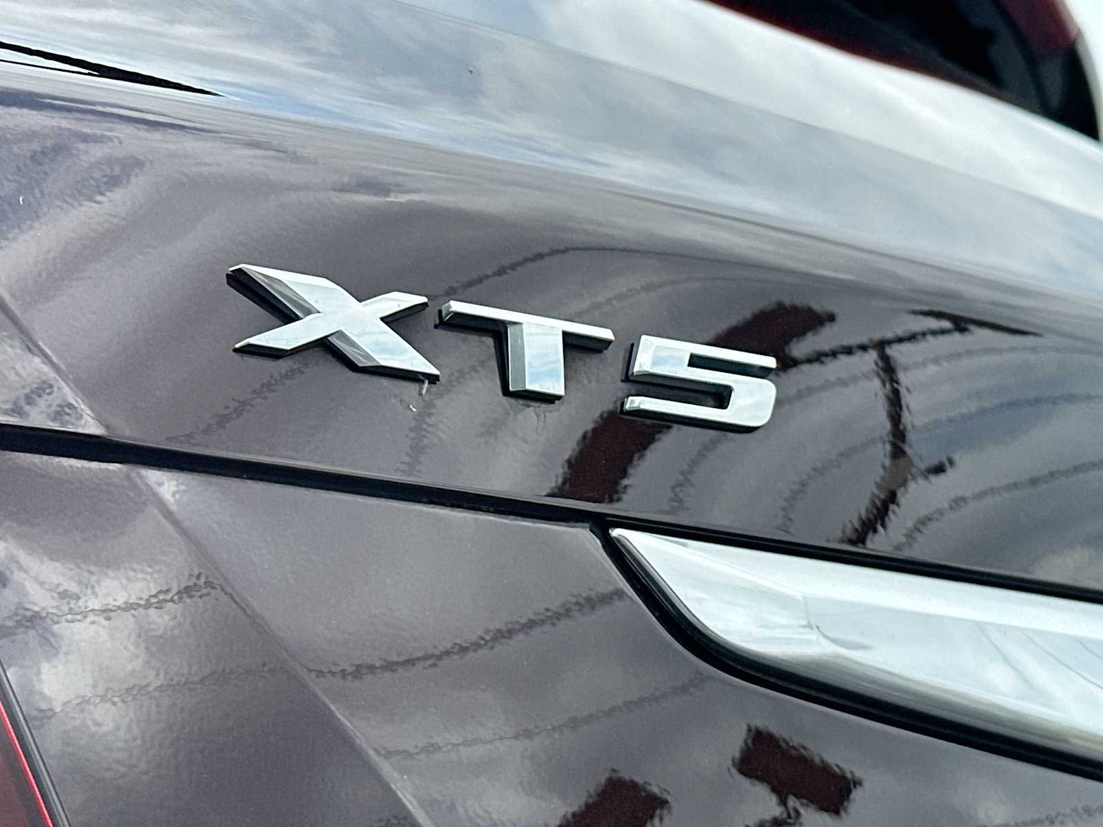 Thumbnail: 2021 Cadillac XT5 - 15