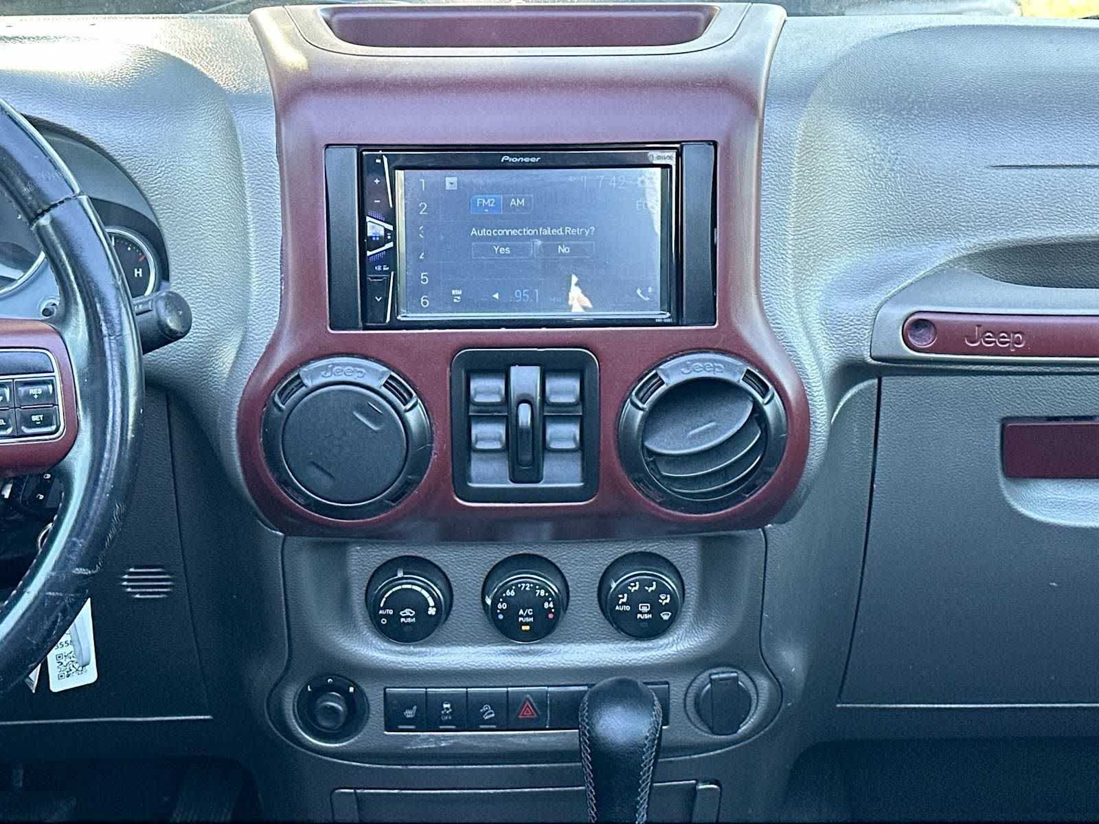 Thumbnail: 2016 Jeep Wrangler - 26