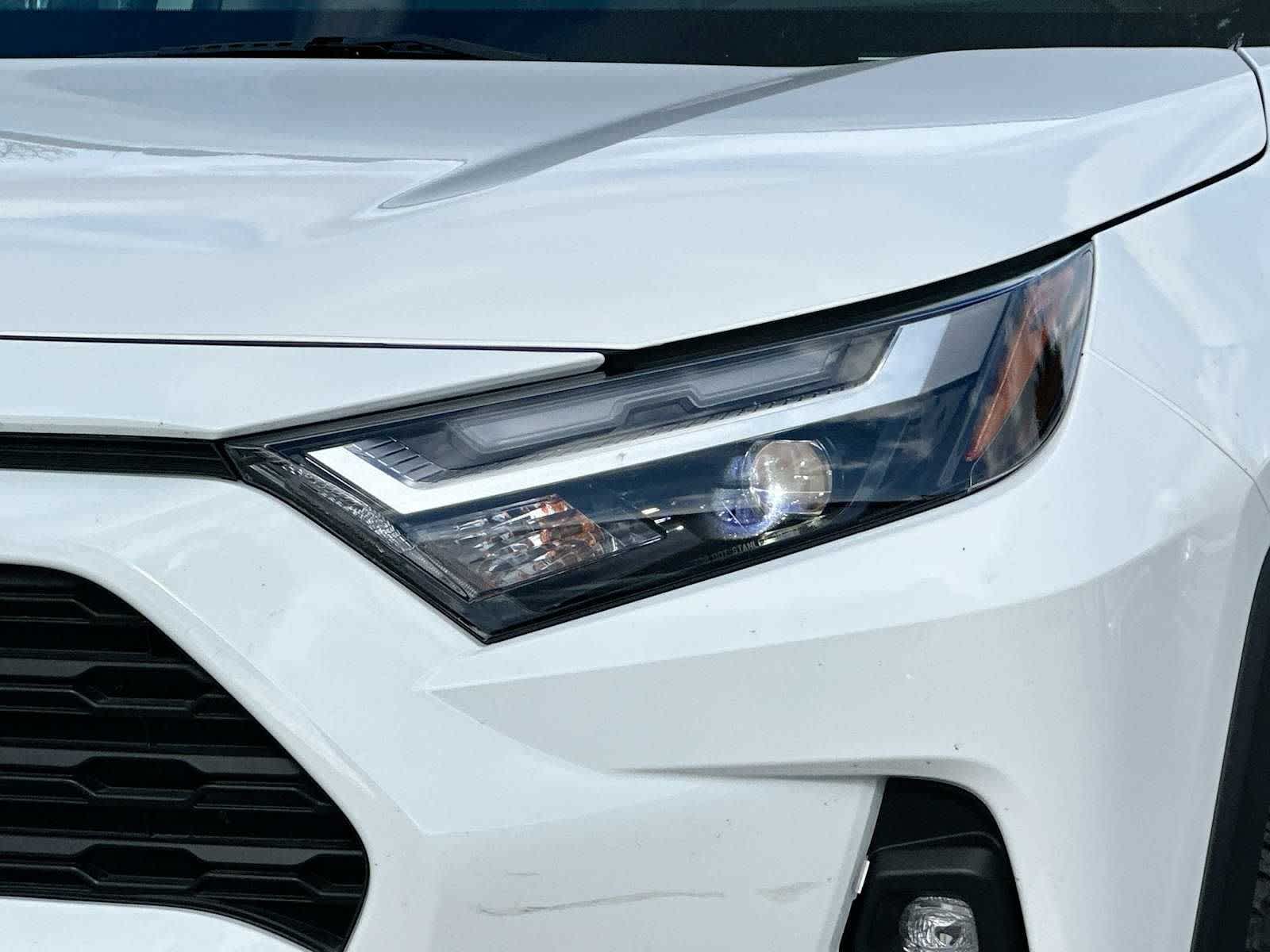 Thumbnail: 2023 Toyota RAV4 - 16