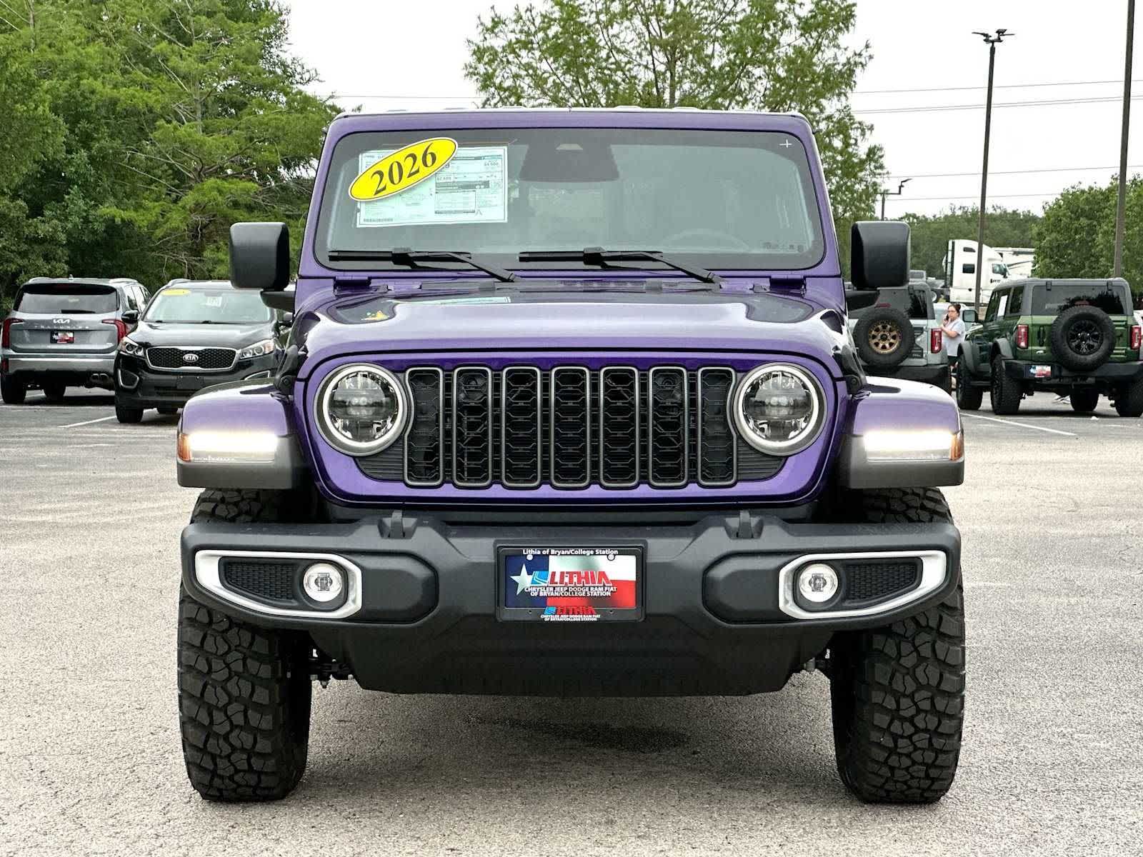 Thumbnail: 2026 Jeep Gladiator - 10